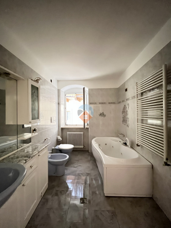 Foto appartamento in vendita a Brentonico (Trento)