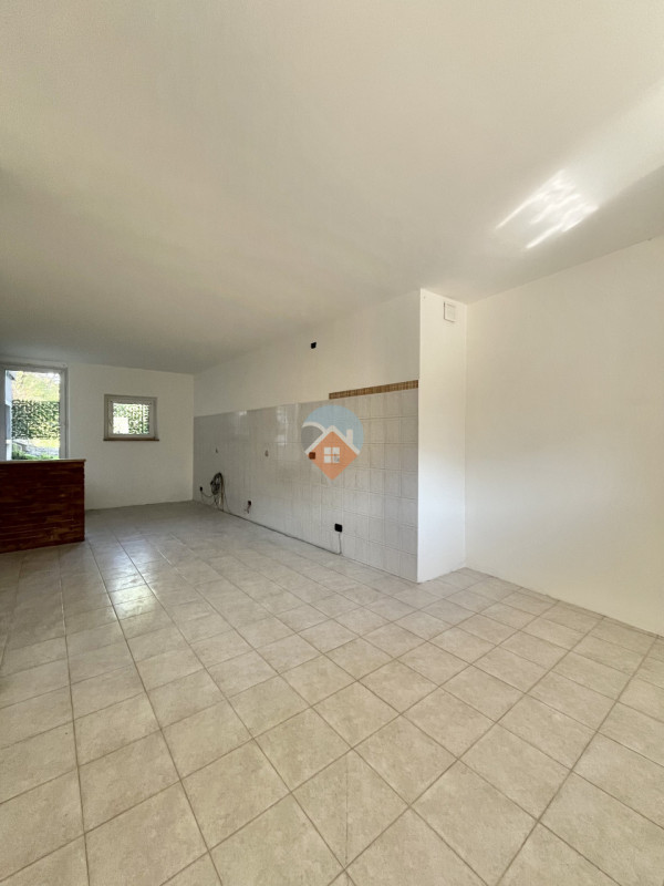 Foto appartamento in vendita a Brentonico (Trento)