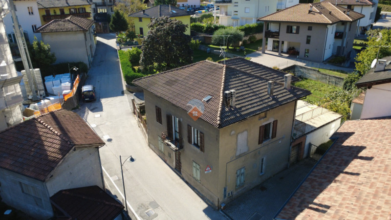 Foto casa indipendente in vendita a Aldeno (Trento)