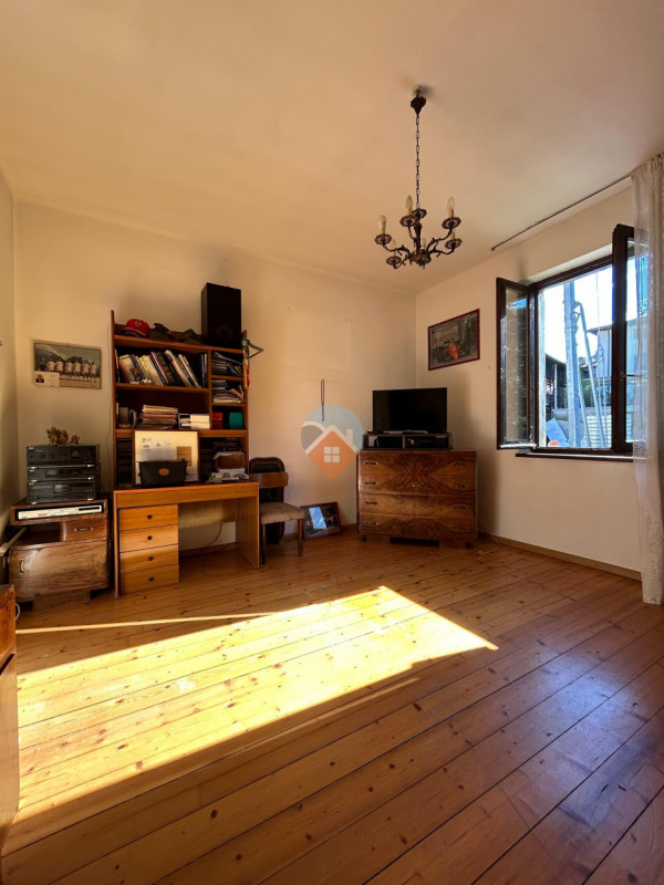 Foto casa indipendente in vendita a Aldeno (Trento)