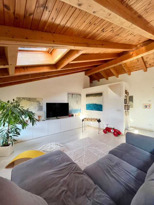 Foto appartamento in vendita a Ala (Trento)