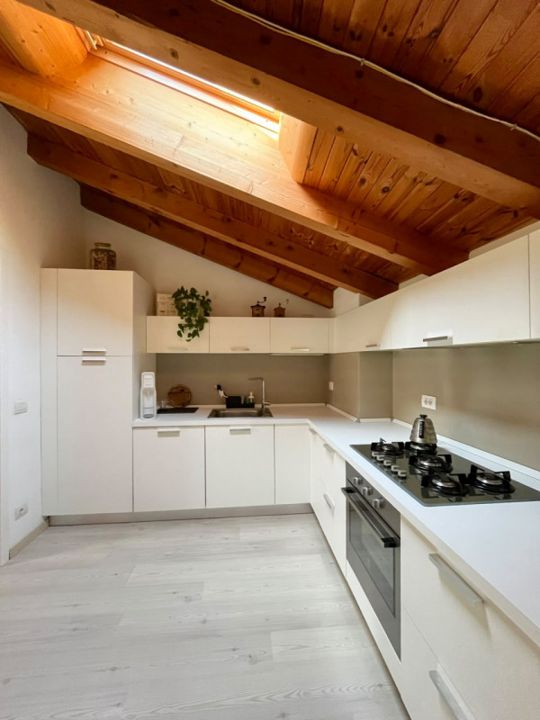 Foto porzione di casa in vendita a Ala (Trento)