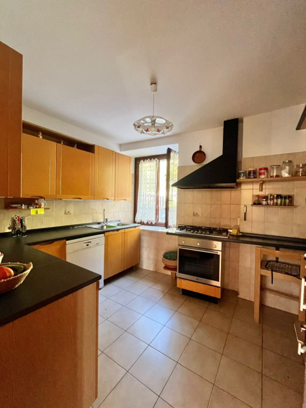 Foto porzione di casa in vendita a Ala (Trento)