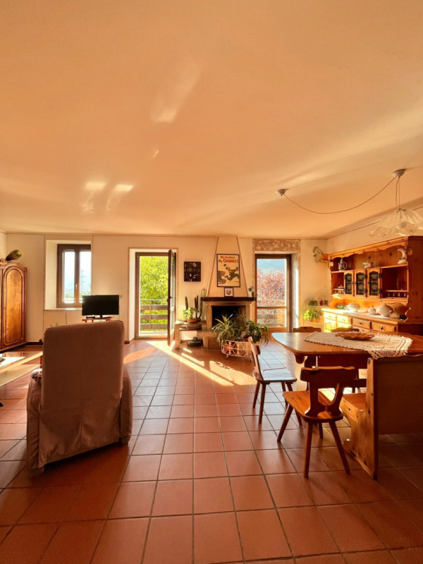 Foto porzione di casa in vendita a Ala (Trento)