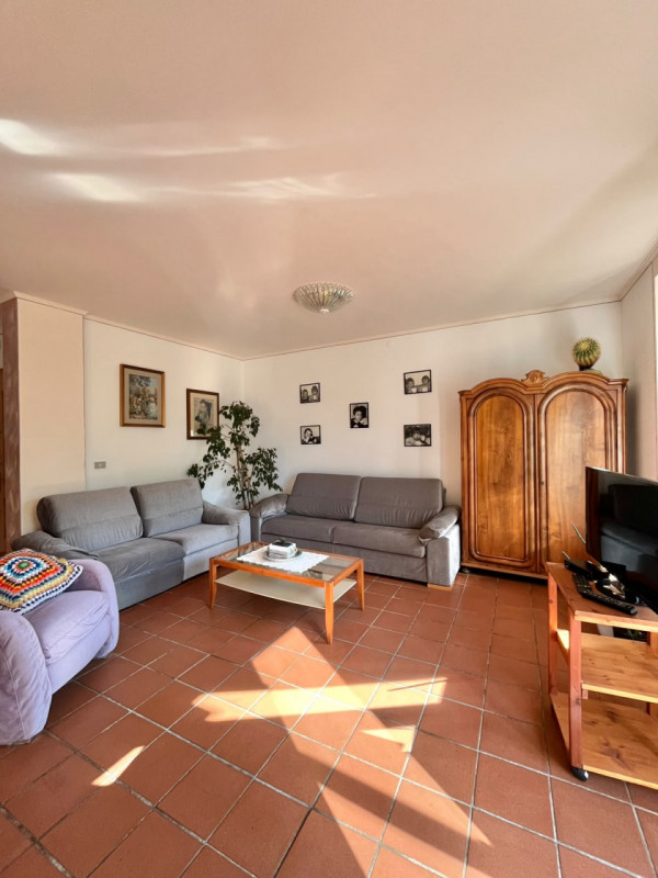 Foto porzione di casa in vendita a Ala (Trento)