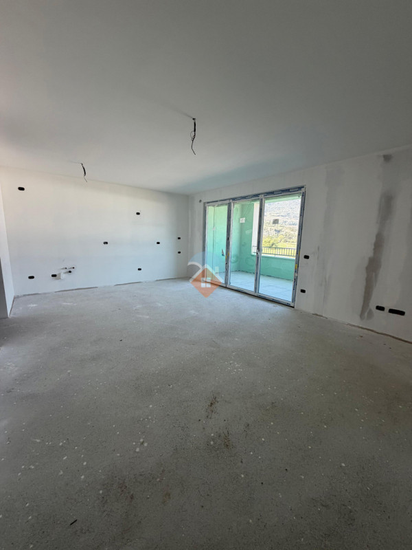 Foto appartamento in vendita a Rovereto (Trento)