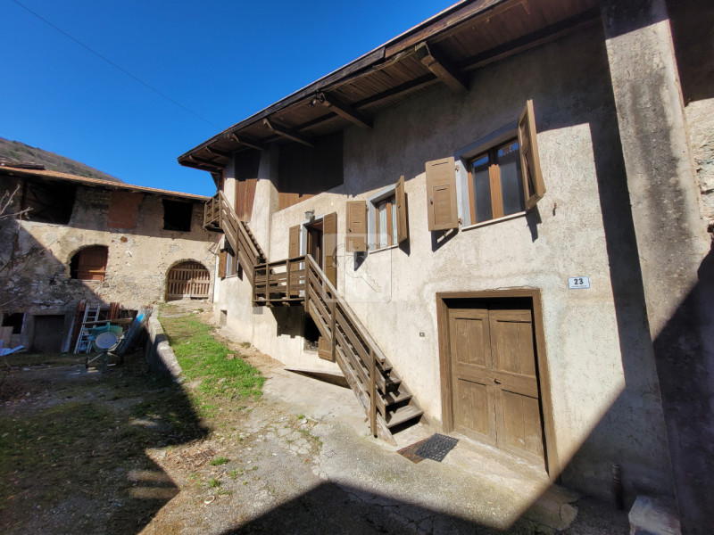 Foto villetta a schiera in vendita a Cavedine (Trento)