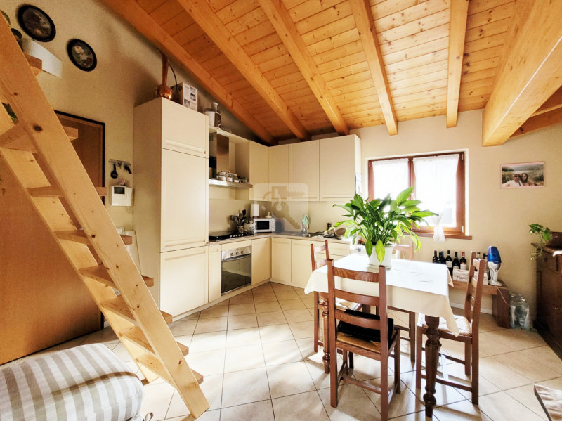 Foto appartamento in vendita a Nago-Torbole (Trento)