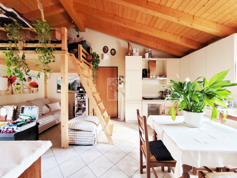 Foto appartamento in vendita a Nago-Torbole (Trento)