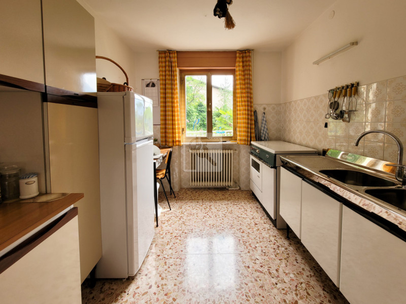 Foto porzione di casa in vendita a Cavedine (Trento)