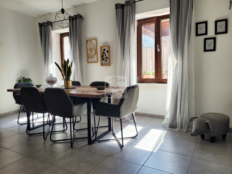 Foto villetta a schiera in vendita a Dro (Trento)