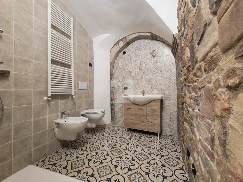 Foto appartamento in vendita a Dro (Trento)