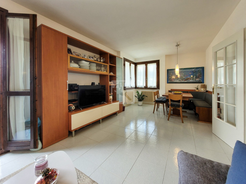 Foto appartamento in vendita a Trento (Trento)