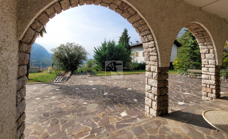 Foto casa indipendente in vendita a Vallelaghi (Trento)