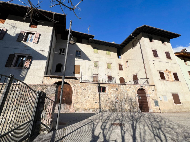 Foto villetta a schiera in vendita a Cavedine (Trento)