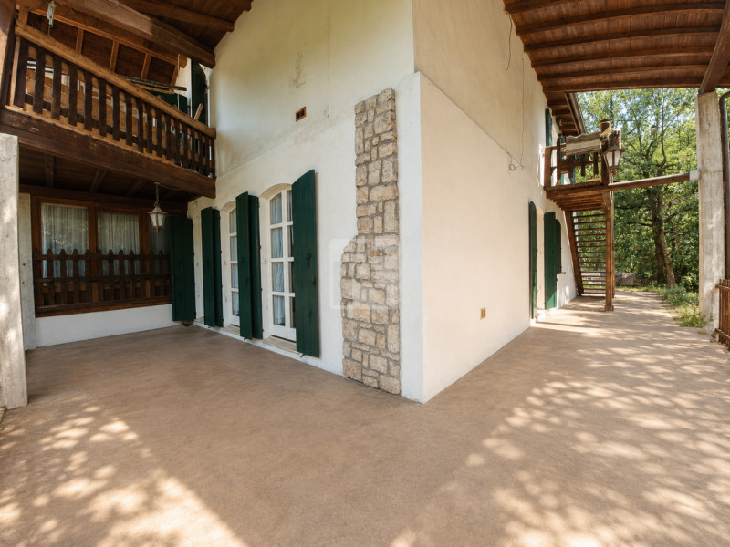 Foto appartamento in vendita a Cavedine (Trento)