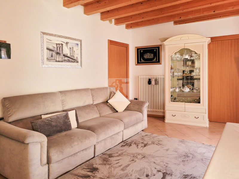 Foto appartamento in vendita a Arco (Trento)