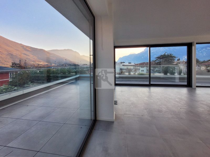 Foto appartamento in vendita a Arco (Trento)