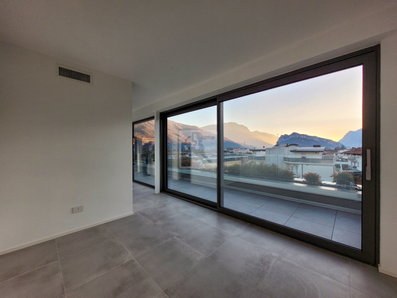Foto appartamento in vendita a Arco (Trento)