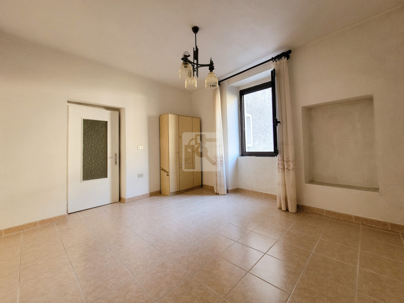 Foto appartamento in vendita a Dro (Trento)