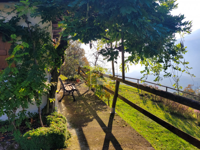 Foto casale/rustico in vendita a Cavedine (Trento)