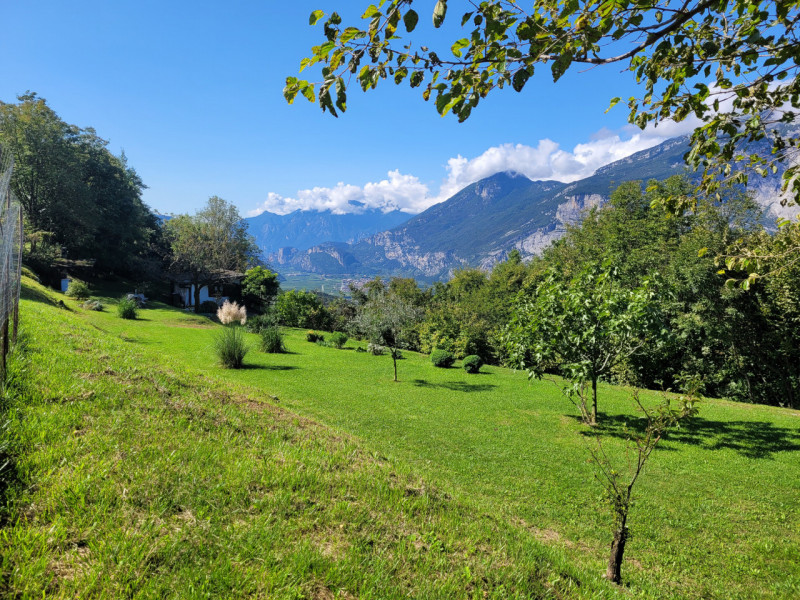 Foto casale/rustico in vendita a Cavedine (Trento)