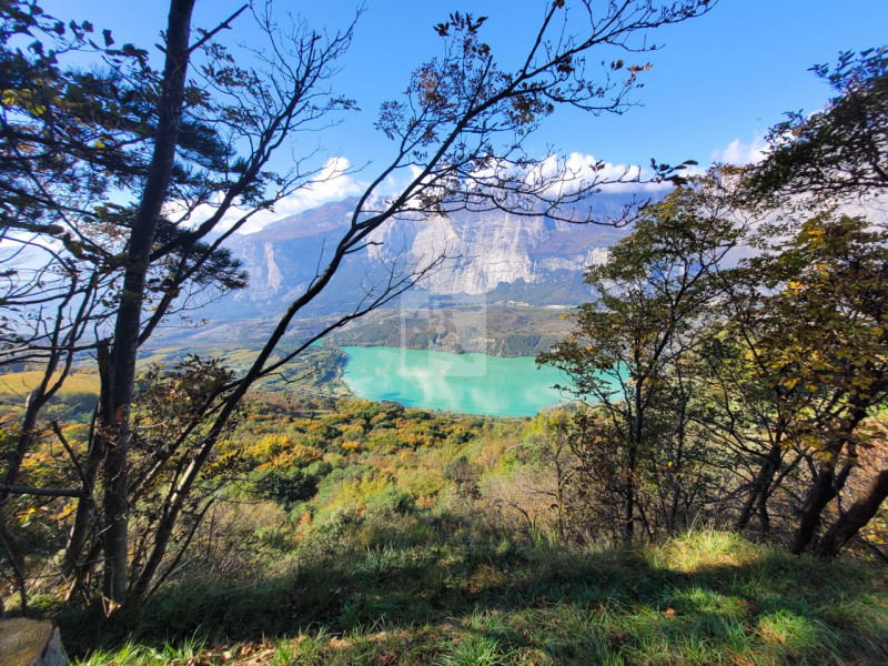 Foto magazzino/capannone in vendita a Cavedine (Trento)