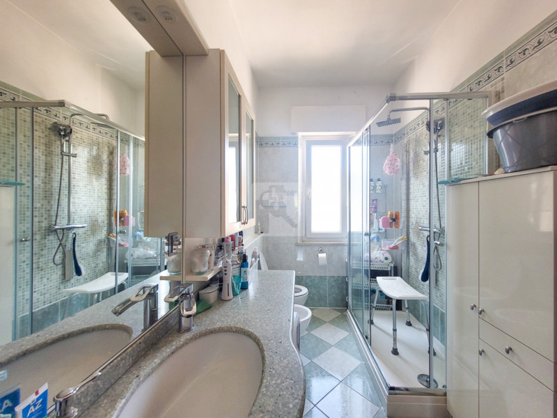 Foto appartamento in vendita a Riva del Garda (Trento)