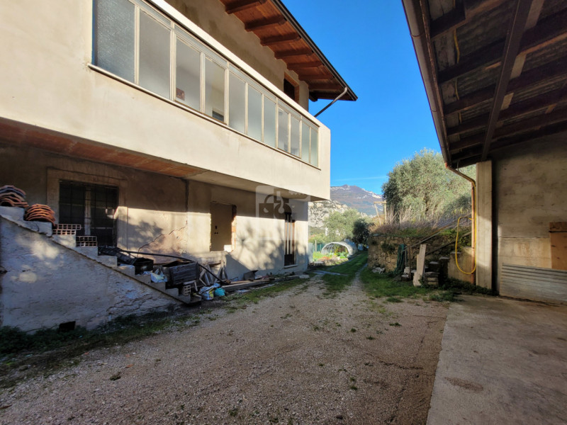 Foto casa indipendente in vendita a Arco (Trento)