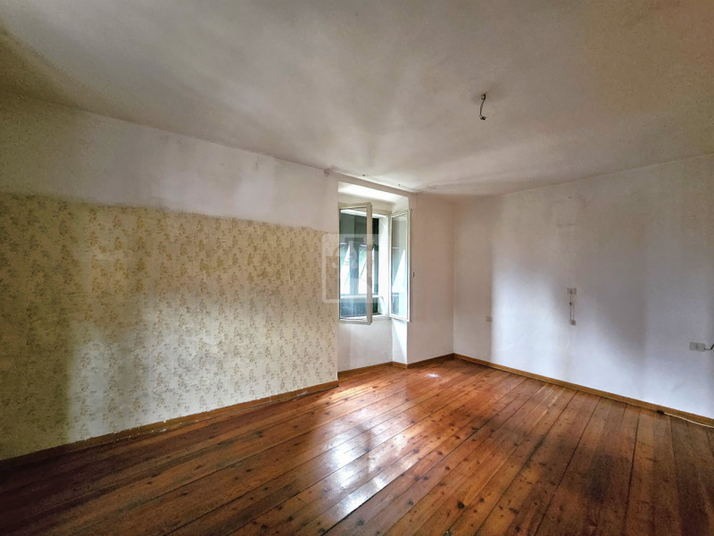 Foto appartamento in vendita a Tenno (Trento)