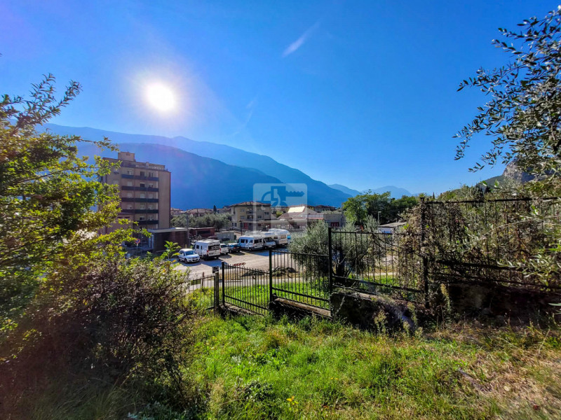Foto terreno in vendita a Dro (Trento)