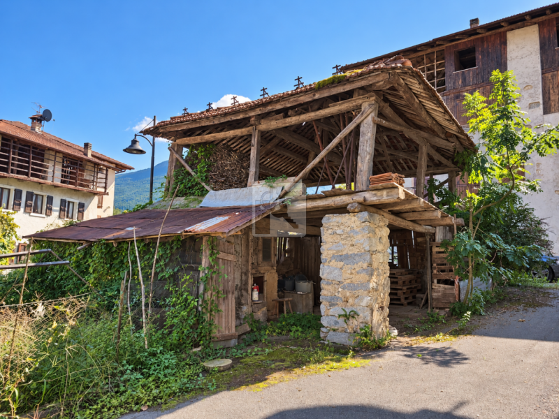 Foto villetta a schiera in vendita a Comano Terme (Trento)
