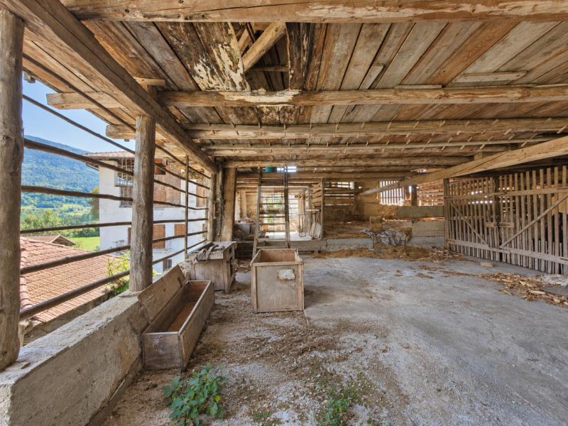 Foto casale/rustico in vendita a Comano Terme (Trento)