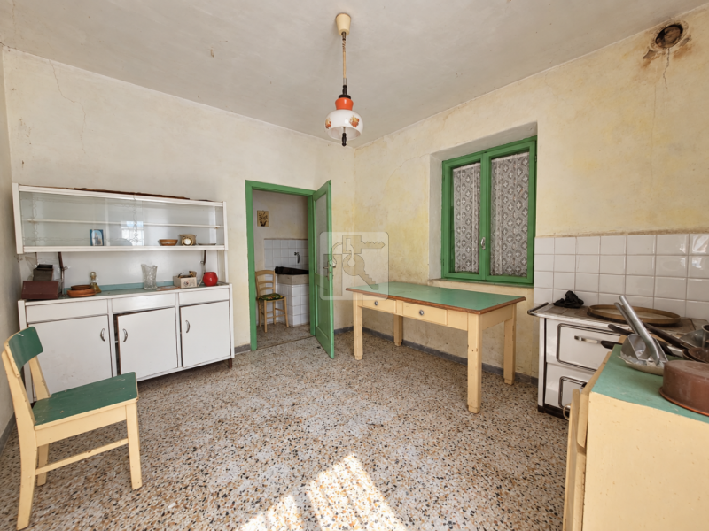 Foto casale/rustico in vendita a Comano Terme (Trento)