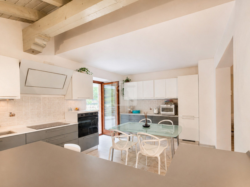 Foto appartamento in vendita a Cavedine (Trento)