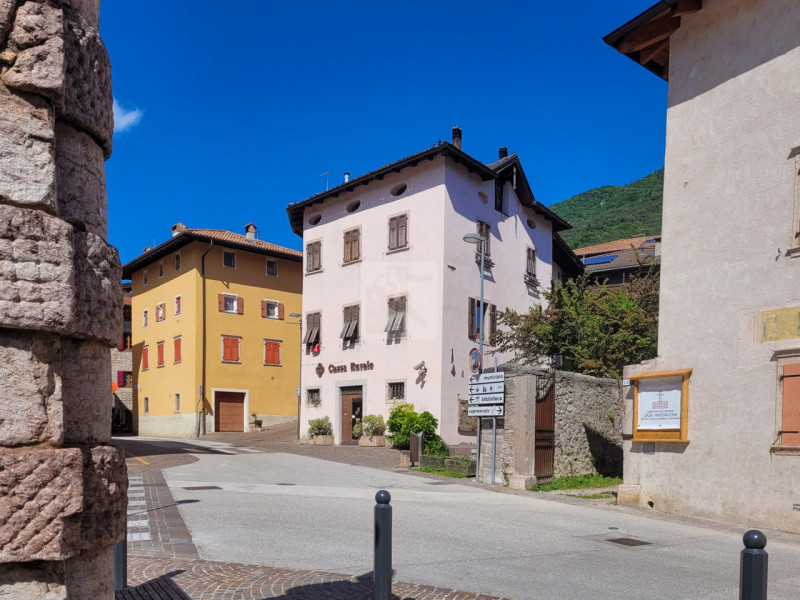Foto appartamento in vendita a Madruzzo (Trento)