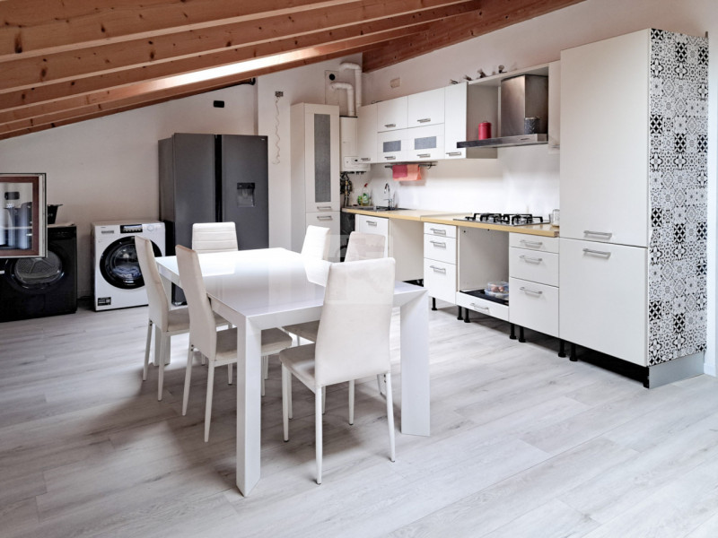 Foto appartamento in vendita a Arco (Trento)