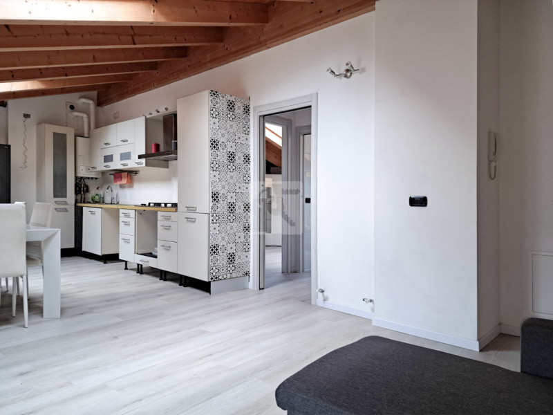 Foto appartamento in vendita a Arco (Trento)
