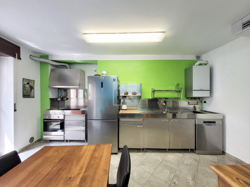 Foto appartamento in vendita a Riva del Garda (Trento)