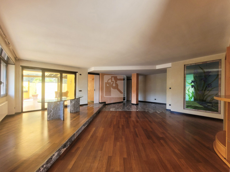 Foto appartamento in vendita a Riva del Garda (Trento)