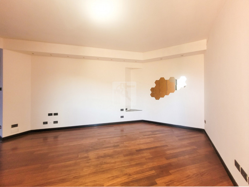 Foto appartamento in vendita a Riva del Garda (Trento)