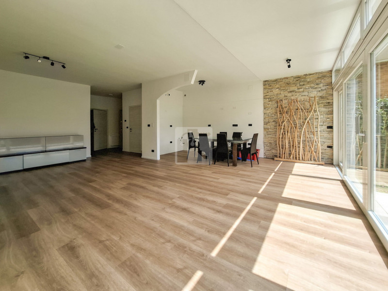 Foto appartamento in vendita a Riva del Garda (Trento)
