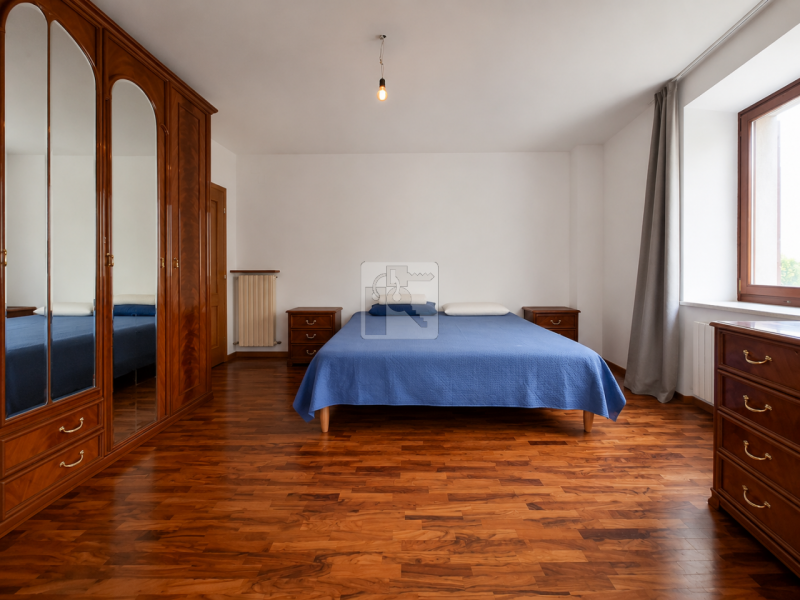 Foto appartamento in vendita a Mori (Trento)