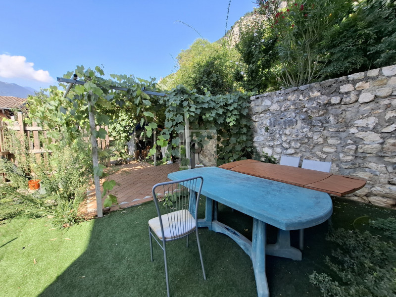 Foto appartamento in vendita a Mori (Trento)
