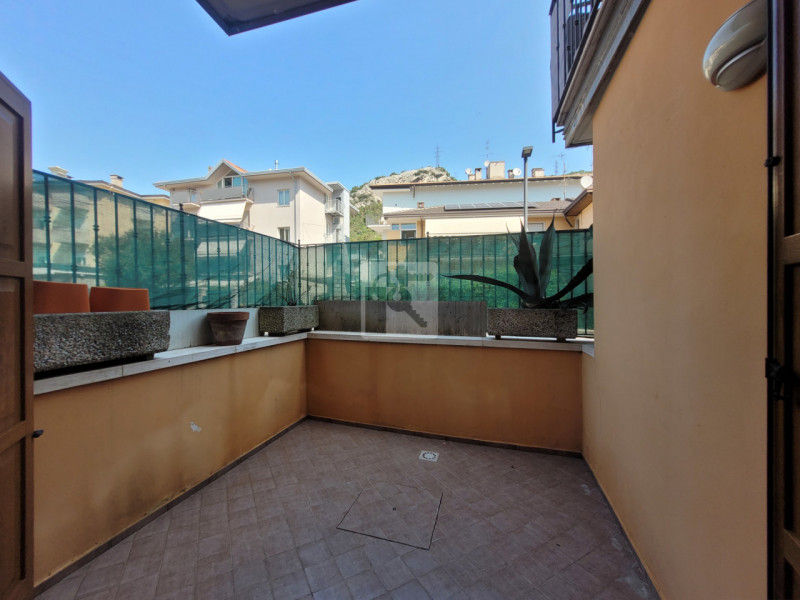 Foto villetta a schiera in vendita a Nago-Torbole (Trento)