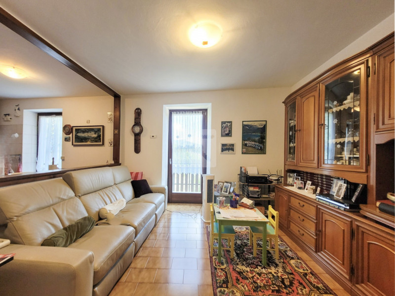 Foto appartamento in vendita a Tenno (Trento)
