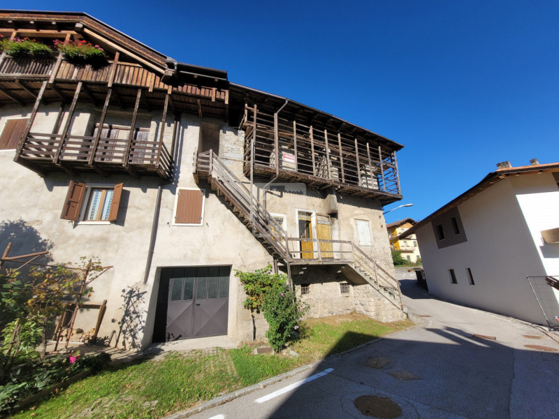Foto villetta a schiera in vendita a Fiavè (Trento)